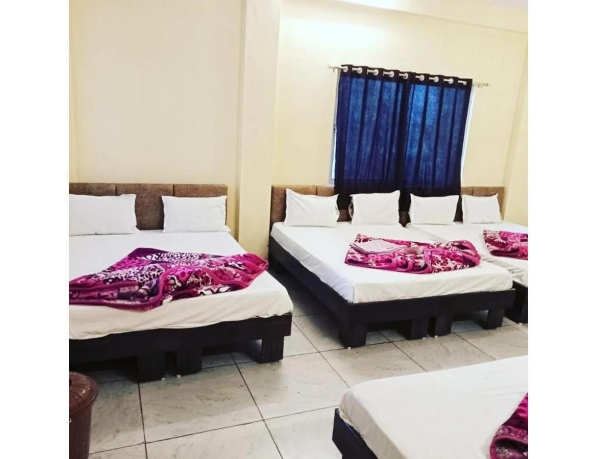 Hotel Mahakal Vishram, Удджайн Экстерьер фото